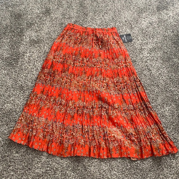 Mlle Gabrielle Dresses & Skirts - Floral Skirt (NWT!)